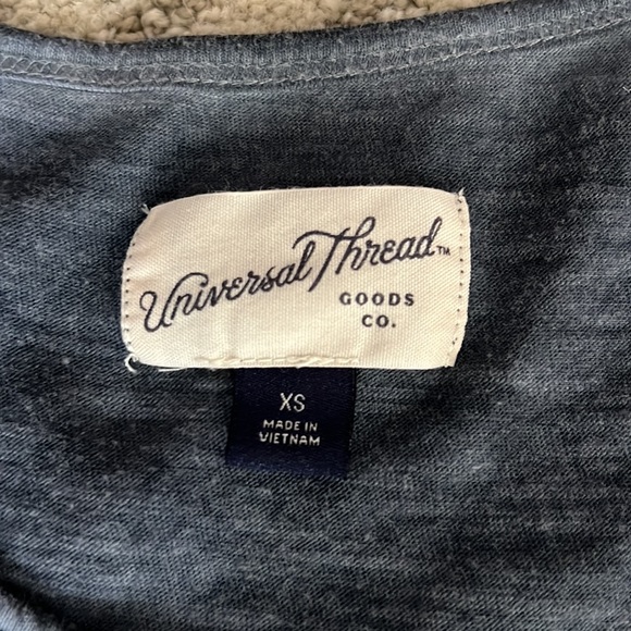 Universal Thread flutter sleeve t-shirt - Size XS - Picture 4 of 4